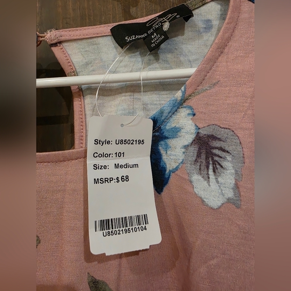 Suzanne Betro Floral Bell Sleeve Top Size Medium - Picture 4 of 7